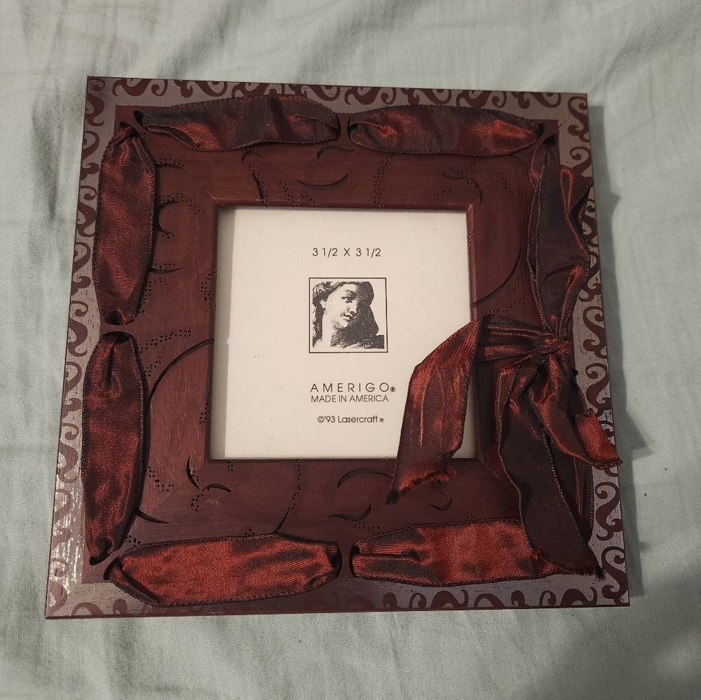 Amerigo Lasercraft Vintage Picture Frame